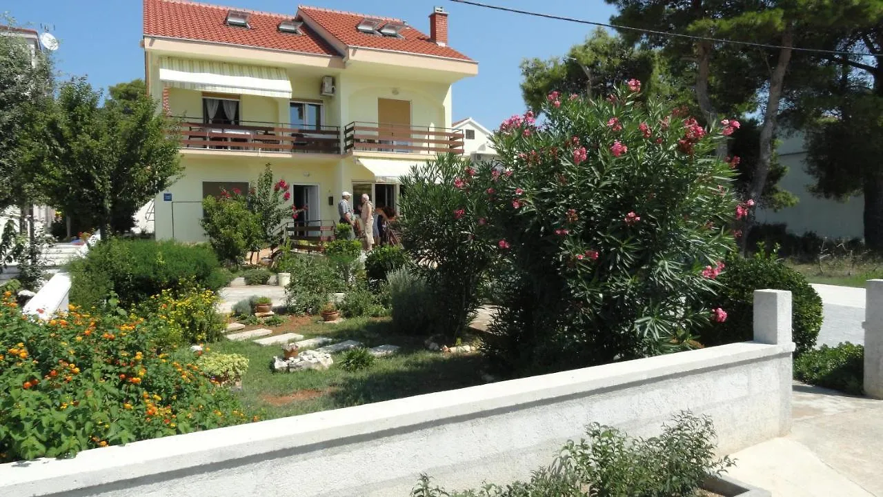 Apartments By The Sea Brgulje, Molat - 16217 0*,