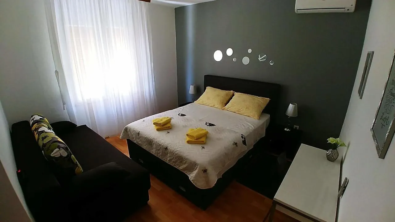 Apartments By The Sea Brgulje, Molat - 16217